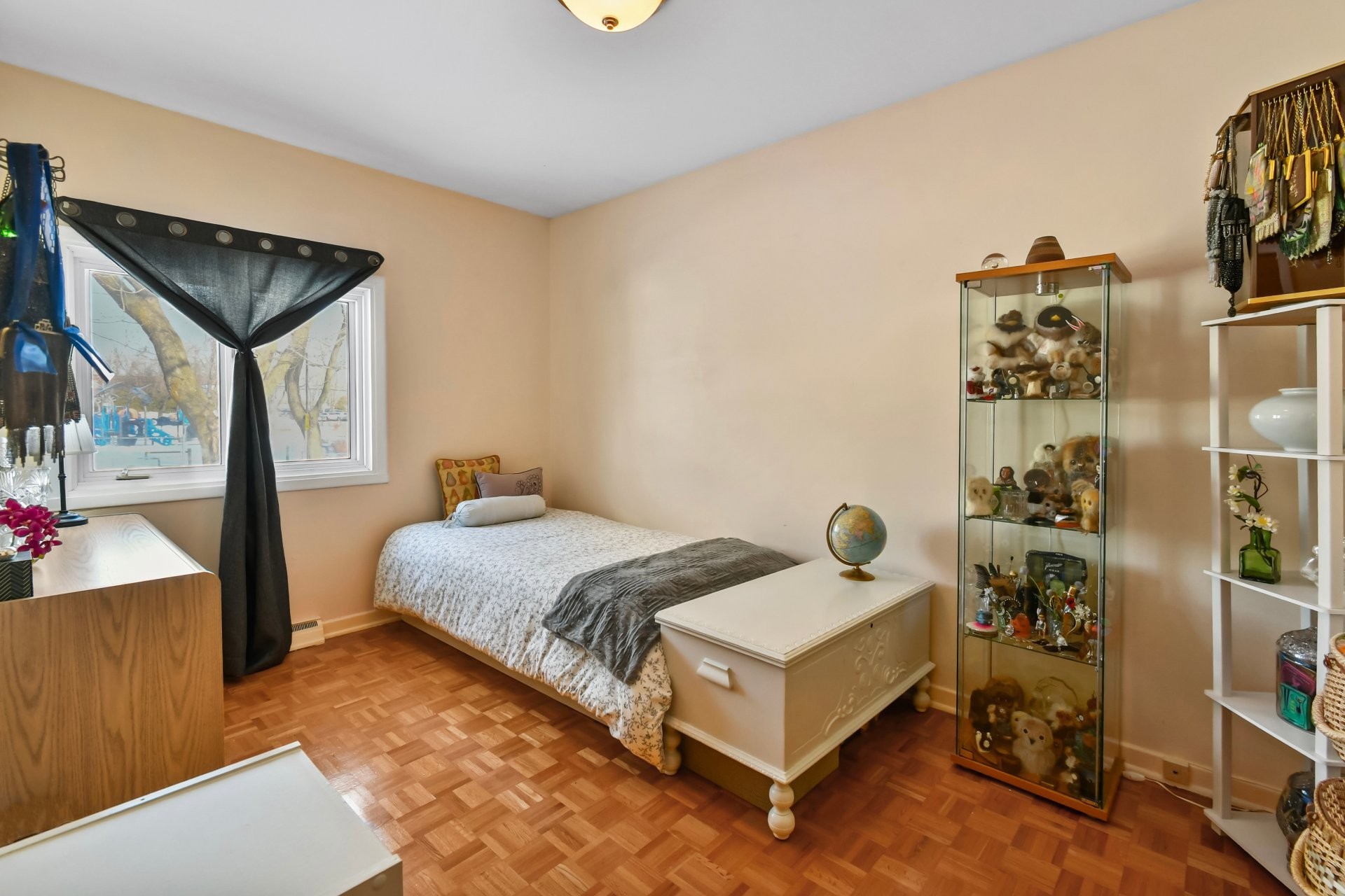 









52


Place Jasper

,
Candiac,




QC
J5R4C4

