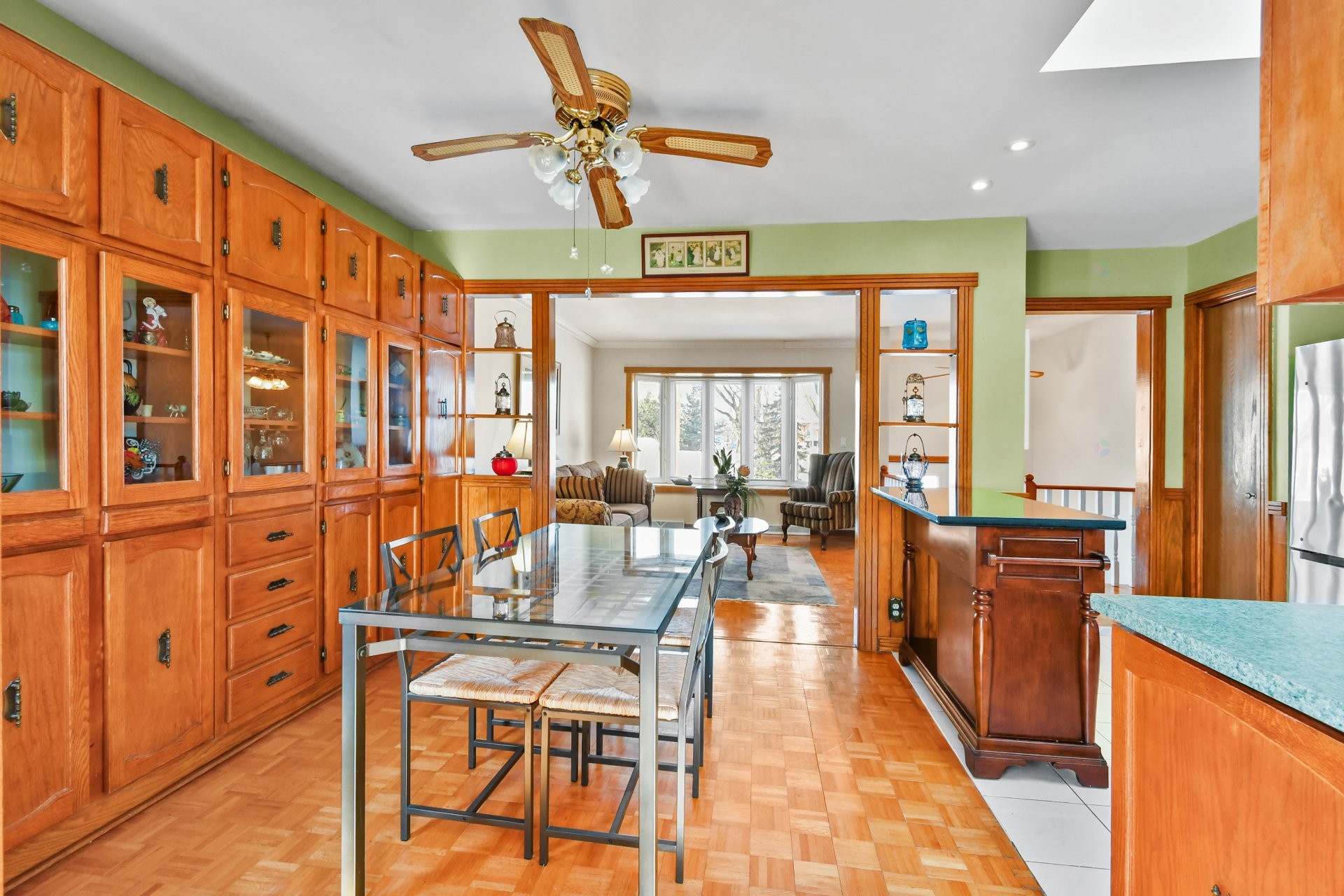 









52


Place Jasper

,
Candiac,




QC
J5R4C4

