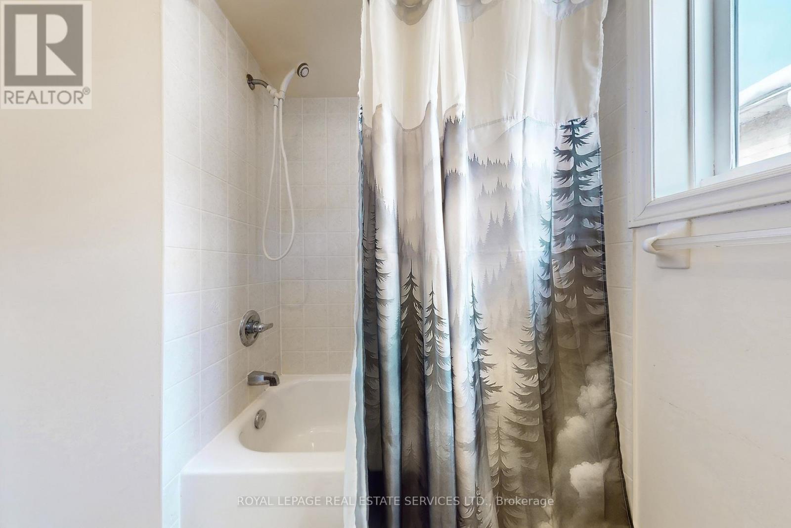












65 ASHDALE ROAD

,
Brampton,




Ontario
L6Y5M9

