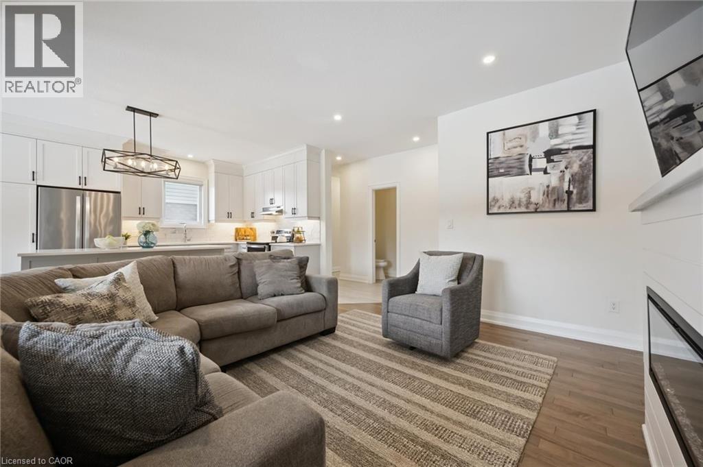 












138 WOODBERRY Crescent

,
Elmira,




Ontario
N3B0E5

