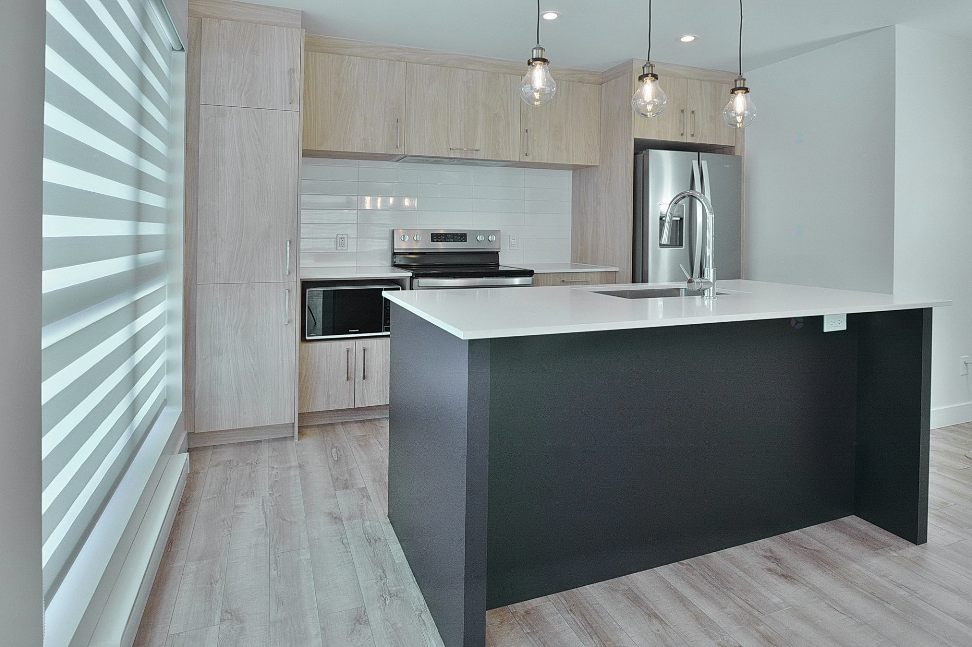 









70


Rue Toe-Blake

, 205,
Vaudreuil-Dorion,




QC
J7V3R6

