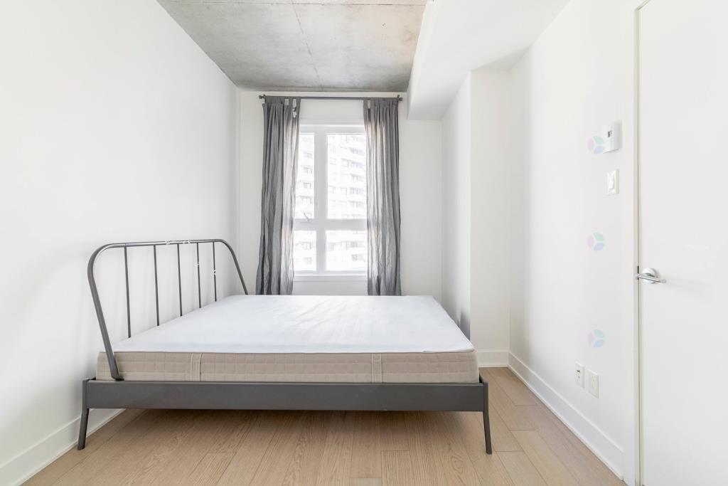 









1700


Rue Viola-Desmond

, 607,
Montréal (LaSalle),




QC
H8N0H1

