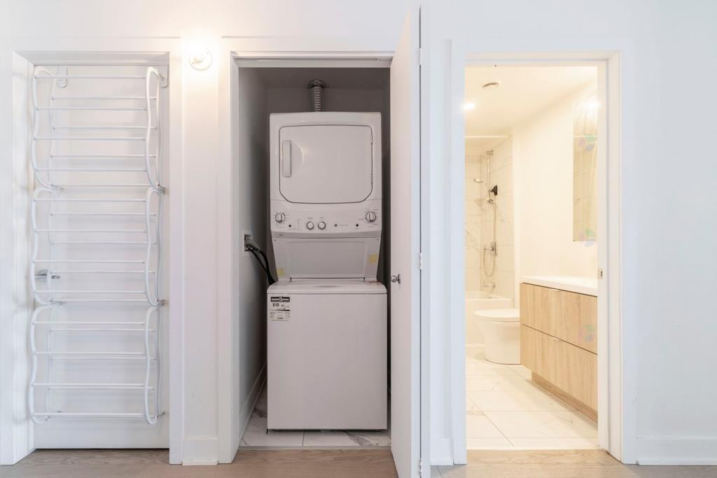 









1700


Rue Viola-Desmond

, 607,
Montréal (LaSalle),




QC
H8N0H1

