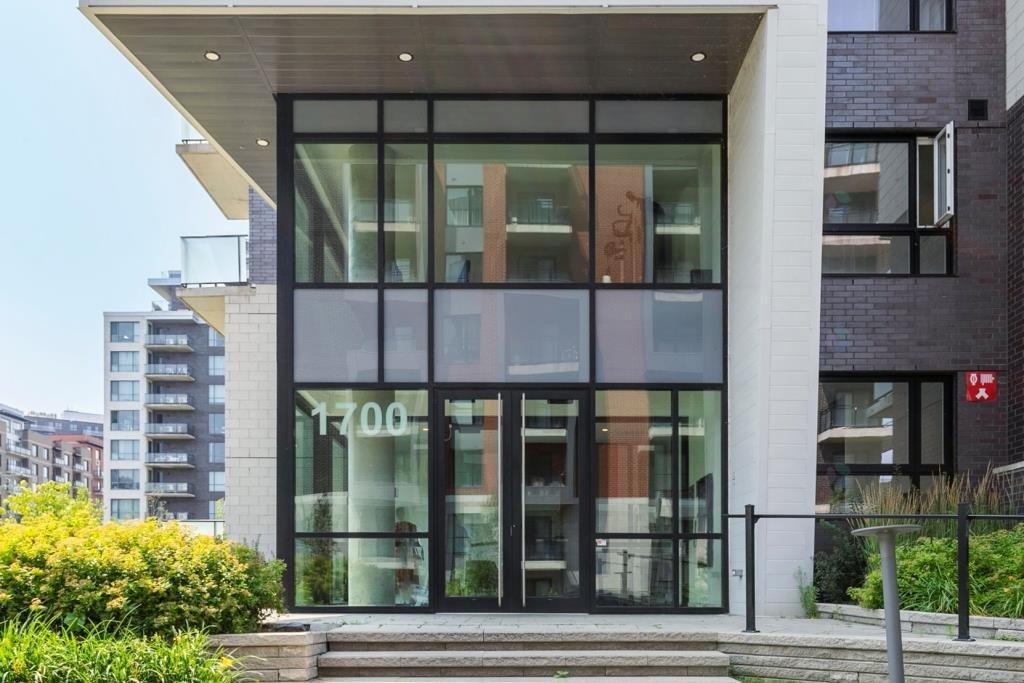 









1700


Rue Viola-Desmond

, 607,
Montréal (LaSalle),




QC
H8N0H1

