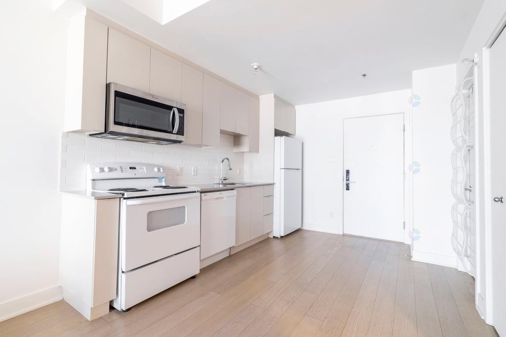 









1700


Rue Viola-Desmond

, 607,
Montréal (LaSalle),




QC
H8N0H1

