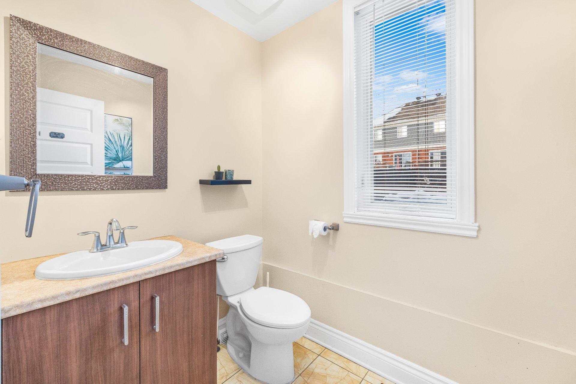 









6590


Rue Césaire

,
Brossard,




QC
J4Z0G4

