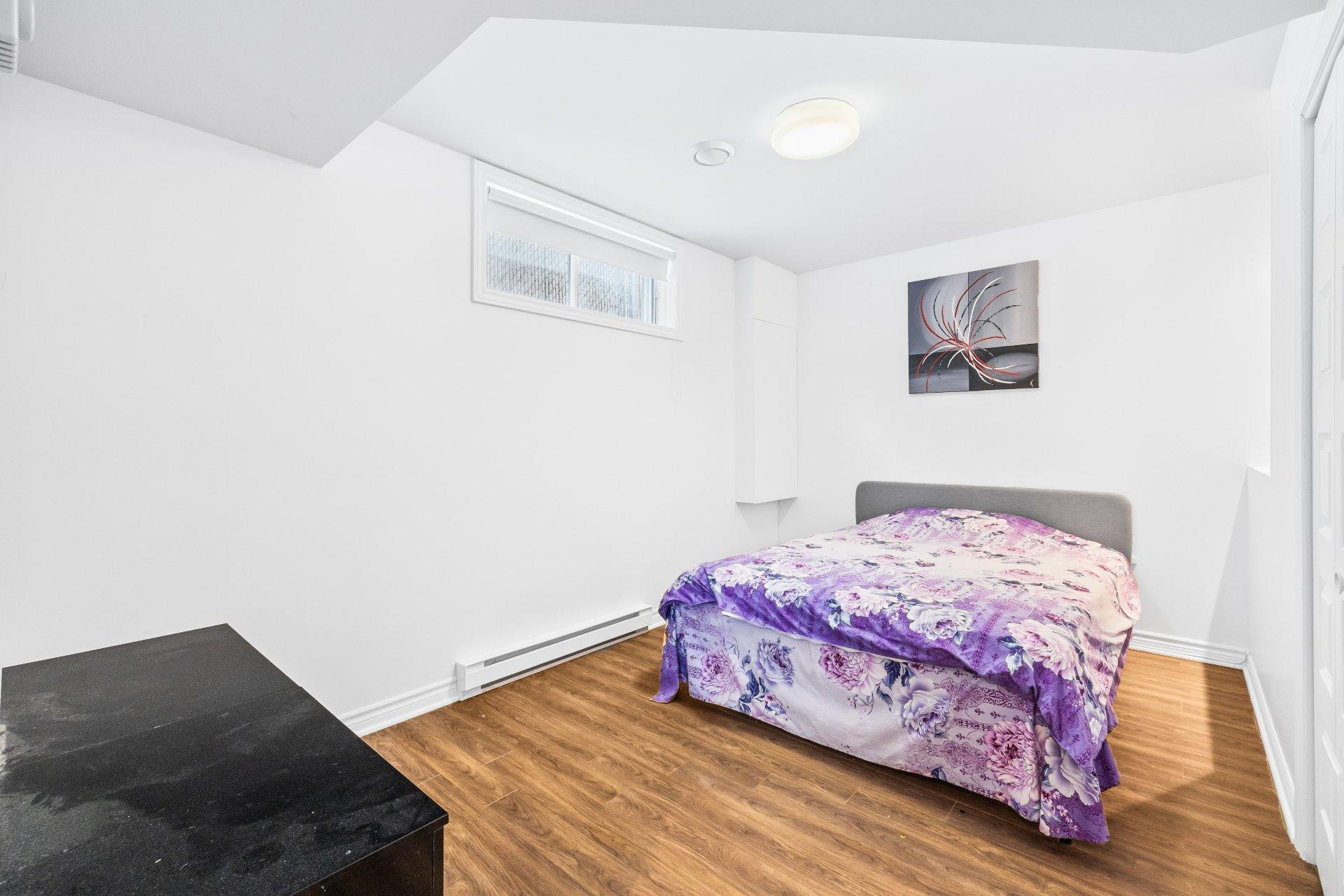 









6590


Rue Césaire

,
Brossard,




QC
J4Z0G4

