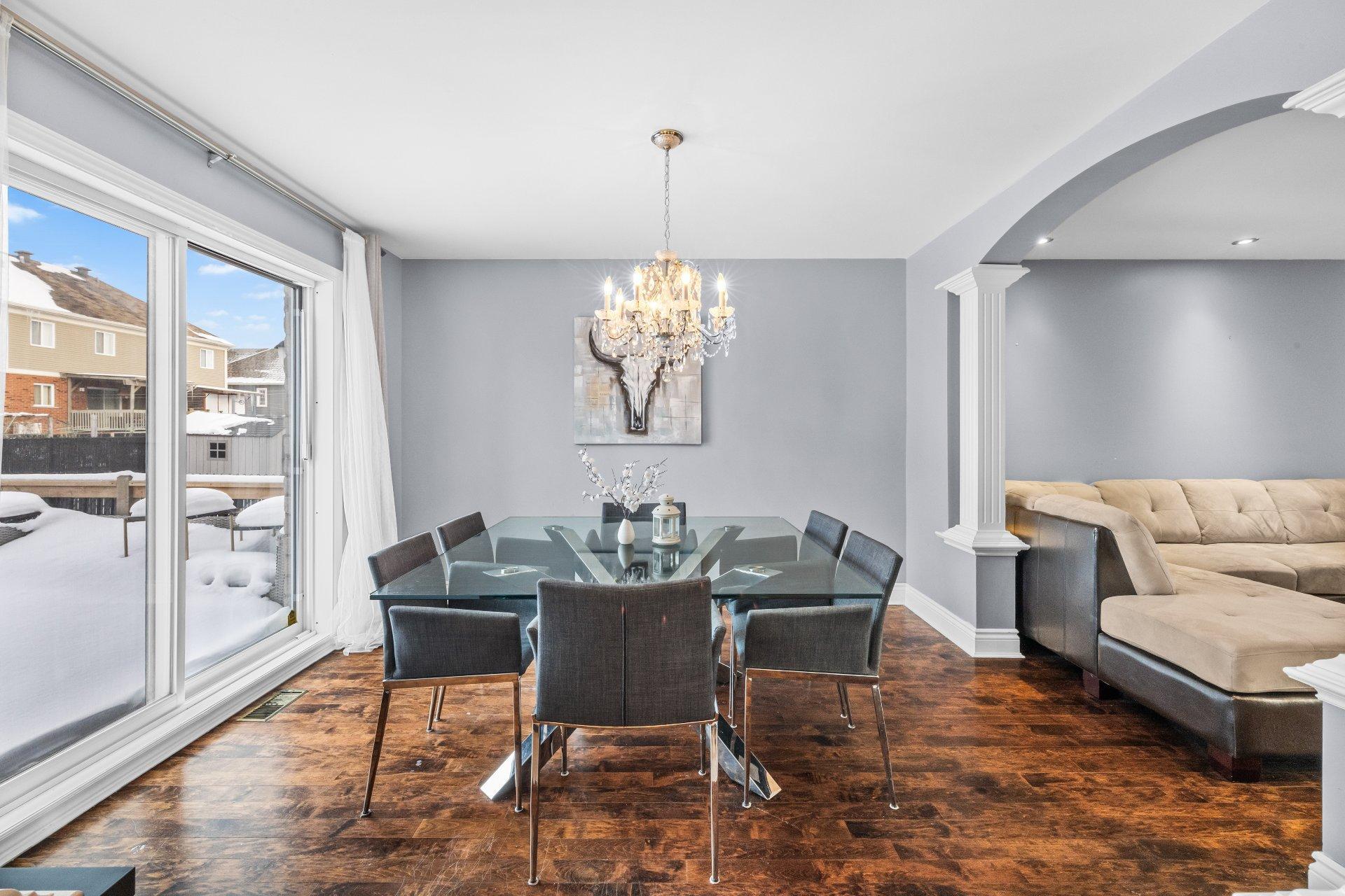 









6590


Rue Césaire

,
Brossard,




QC
J4Z0G4

