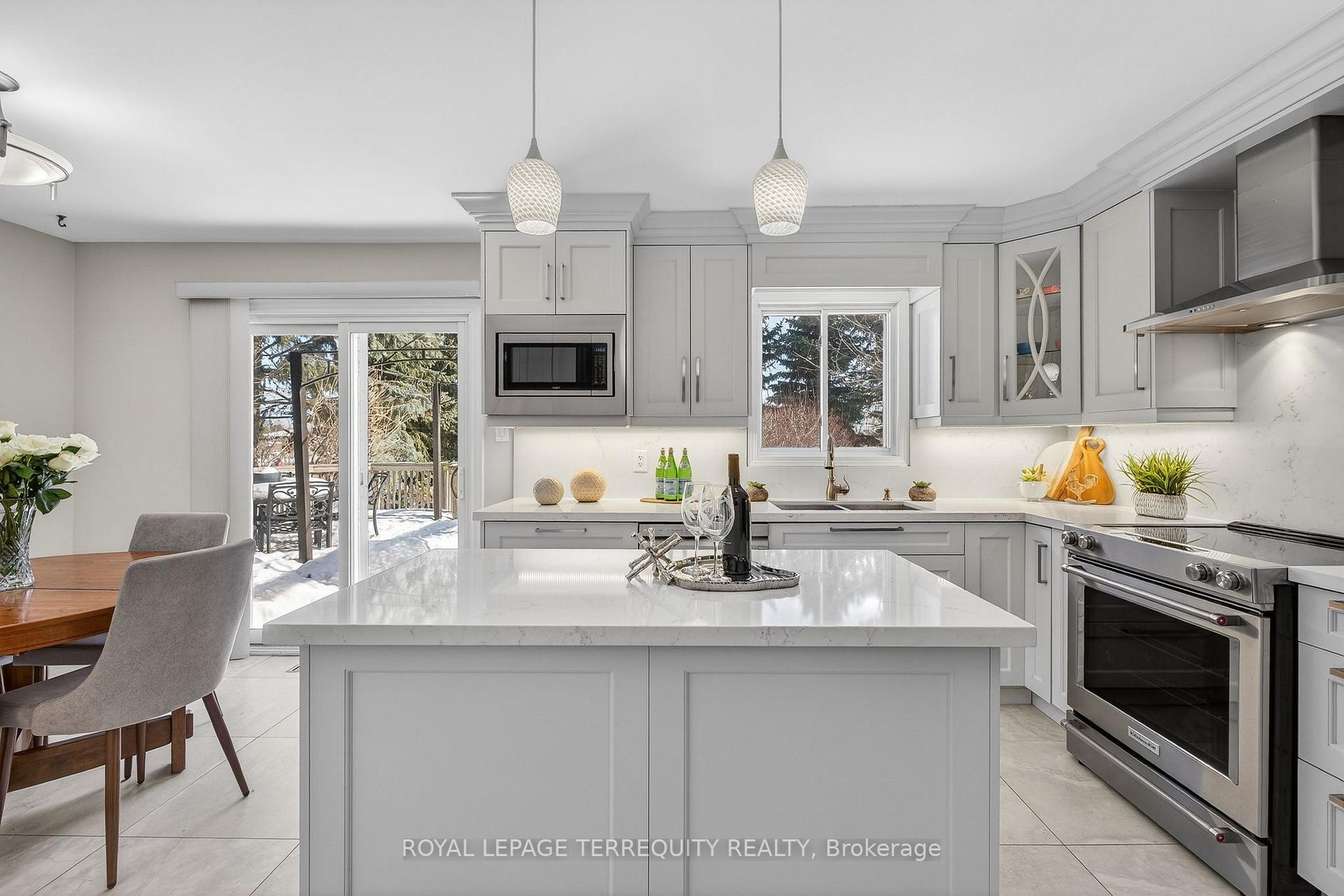 









3591


Kelso

Crescent,
Mississauga,




ON
L5L 4R9

