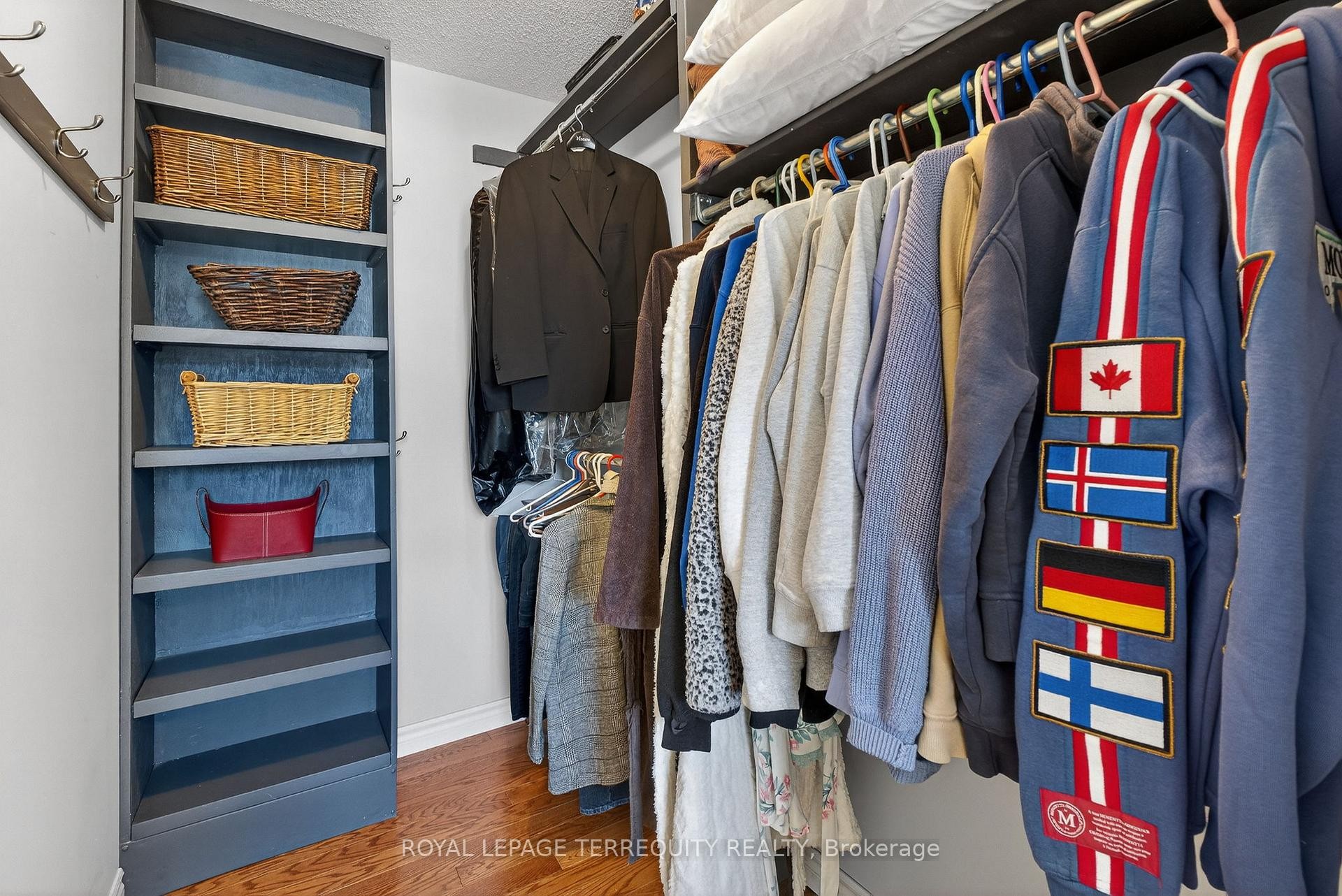 









3591


Kelso

Crescent,
Mississauga,




ON
L5L 4R9

