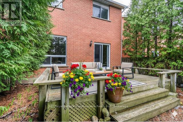 












44 CORBETT STREET

,
Cambridge,




Ontario
N1T1V5

