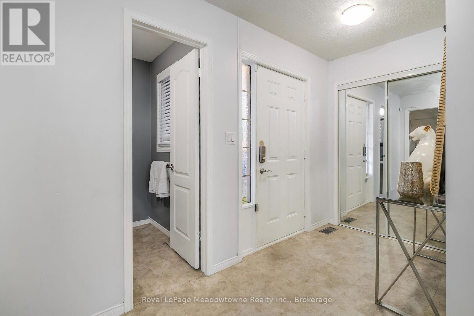 












44 CORBETT STREET

,
Cambridge,




Ontario
N1T1V5

