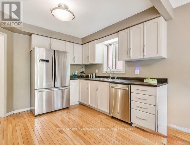 












44 CORBETT STREET

,
Cambridge,




Ontario
N1T1V5

