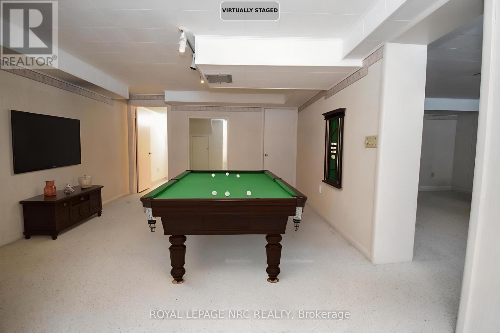 












4 GLENBARR ROAD

,
St. Catharines (Glendale/Glenridge),




Ontario
L2T1Y1

