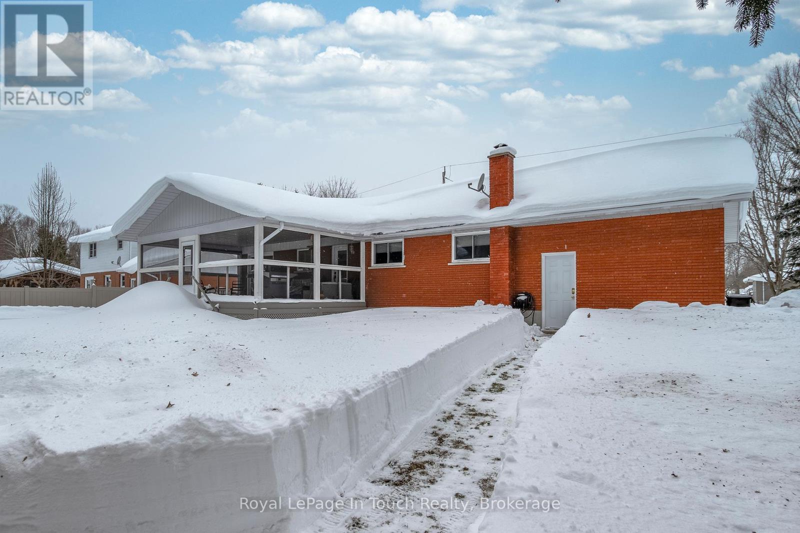 












19 MAPLEGATE ROAD

,
Tiny (Wyevale),




Ontario
L0L2T0

