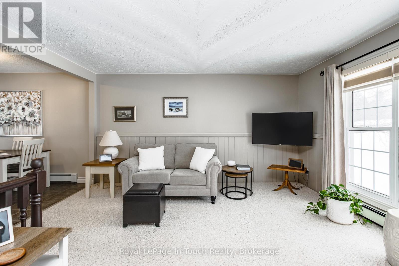 












19 MAPLEGATE ROAD

,
Tiny (Wyevale),




Ontario
L0L2T0

