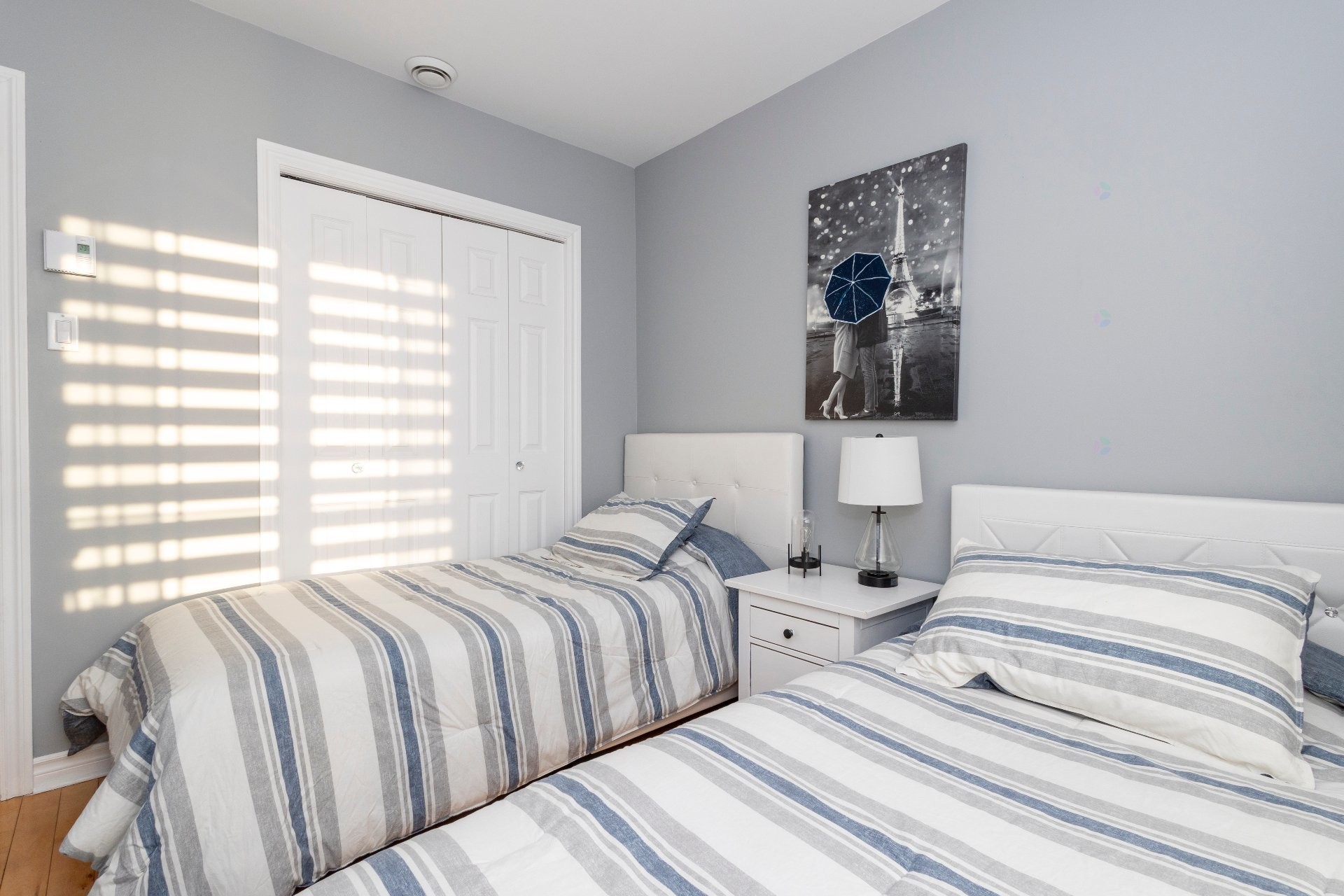 









110

 - 114


Av. Legrand

,
Laval (Laval-des-Rapides),




QC
H7N3T1

