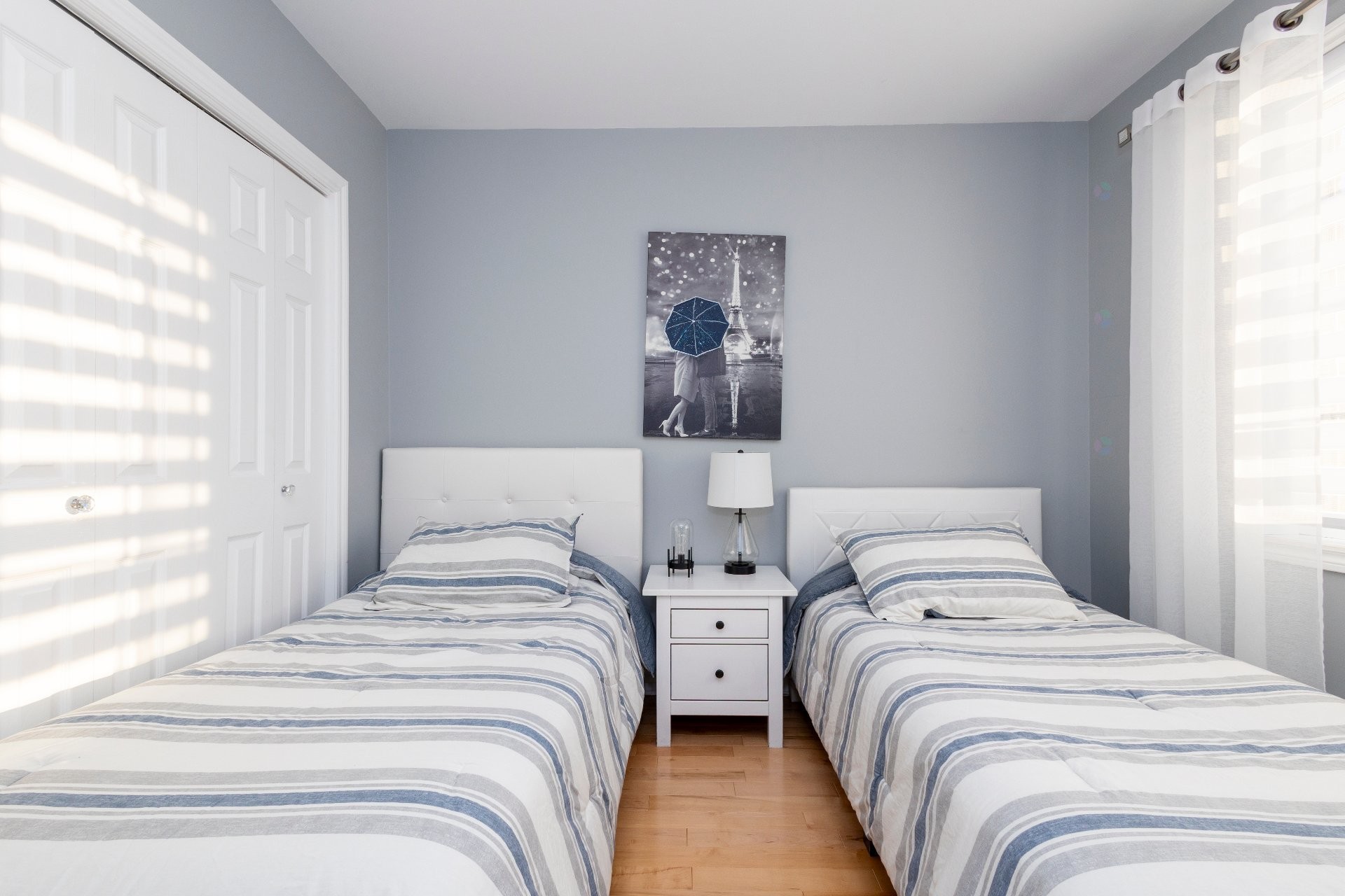 









110

 - 114


Av. Legrand

,
Laval (Laval-des-Rapides),




QC
H7N3T1

