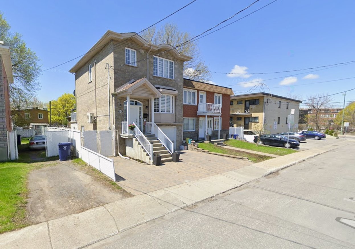 









110

 - 114


Av. Legrand

,
Laval (Laval-des-Rapides),




QC
H7N3T1

