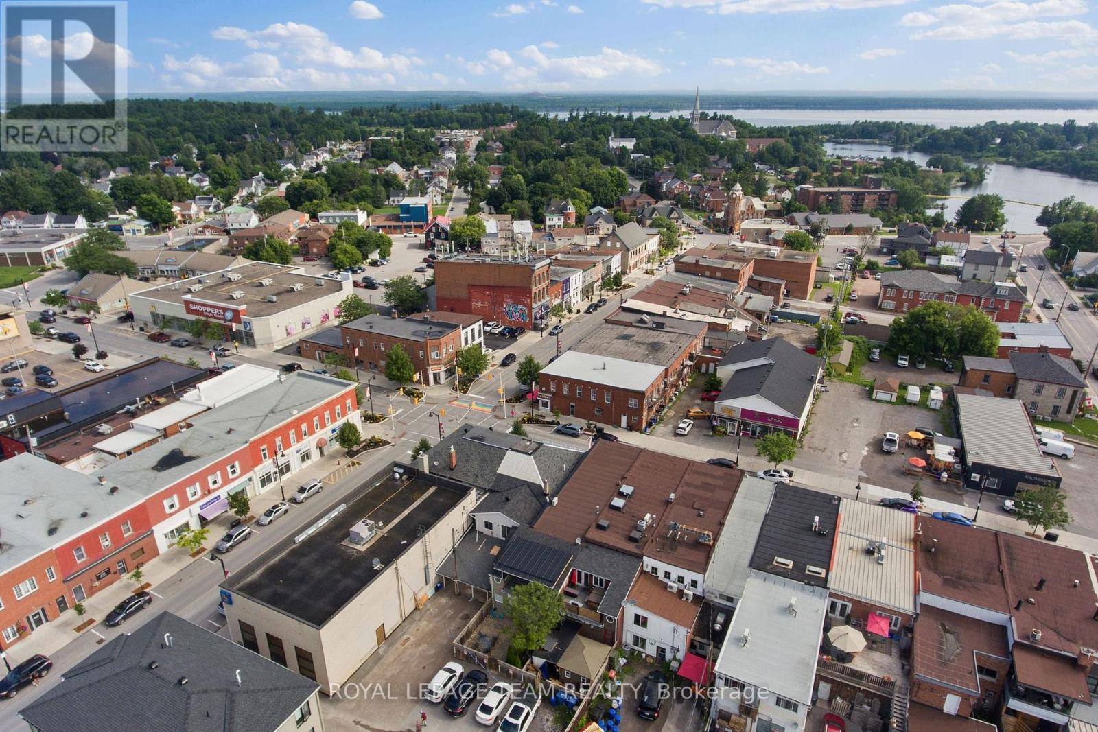 












26 ELGIN STREET W

,
Arnprior,




Ontario
K7S1N3

