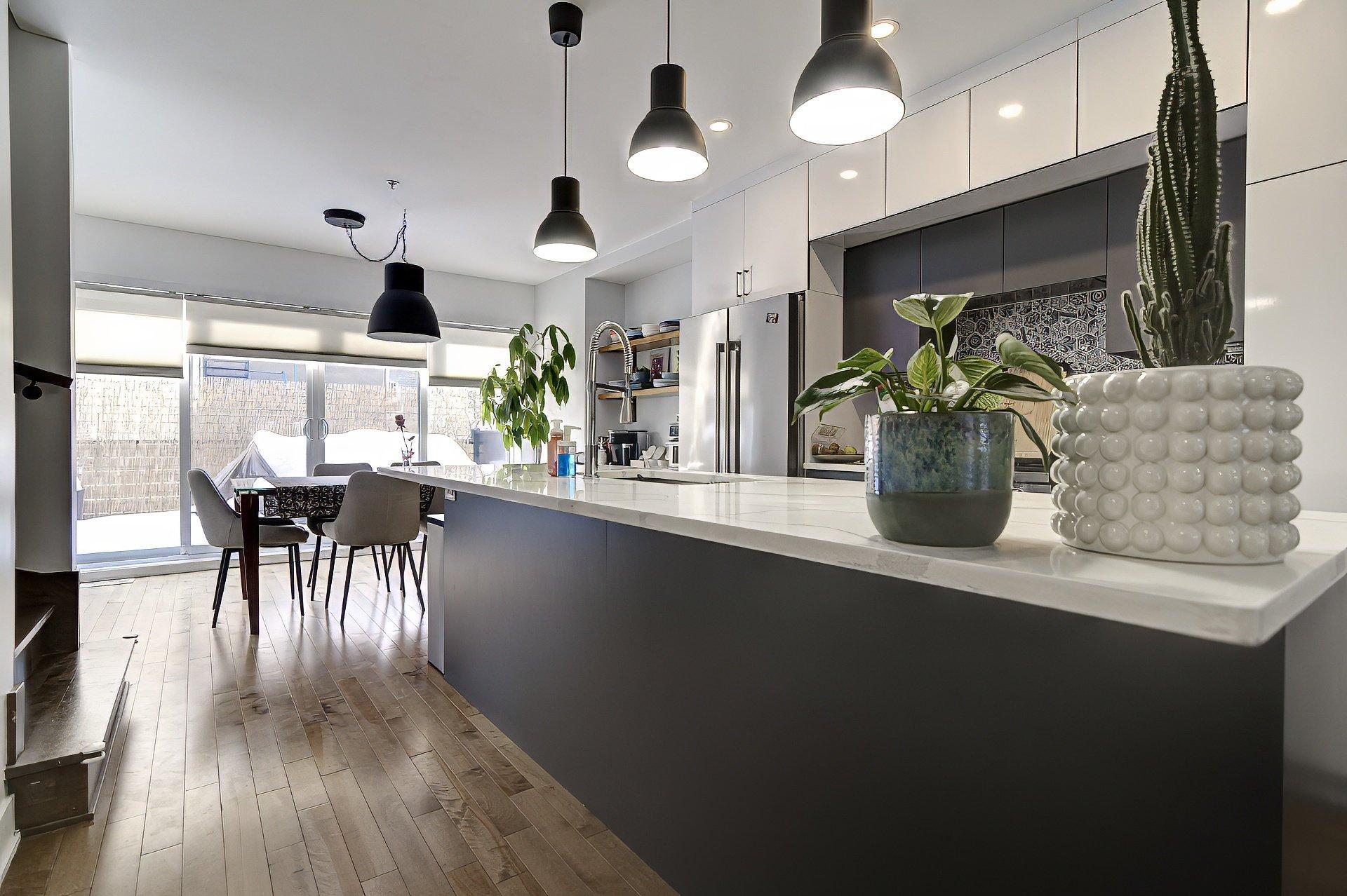 









79


Rue Provost

,
Montréal (Lachine),




QC
H8S1L3

