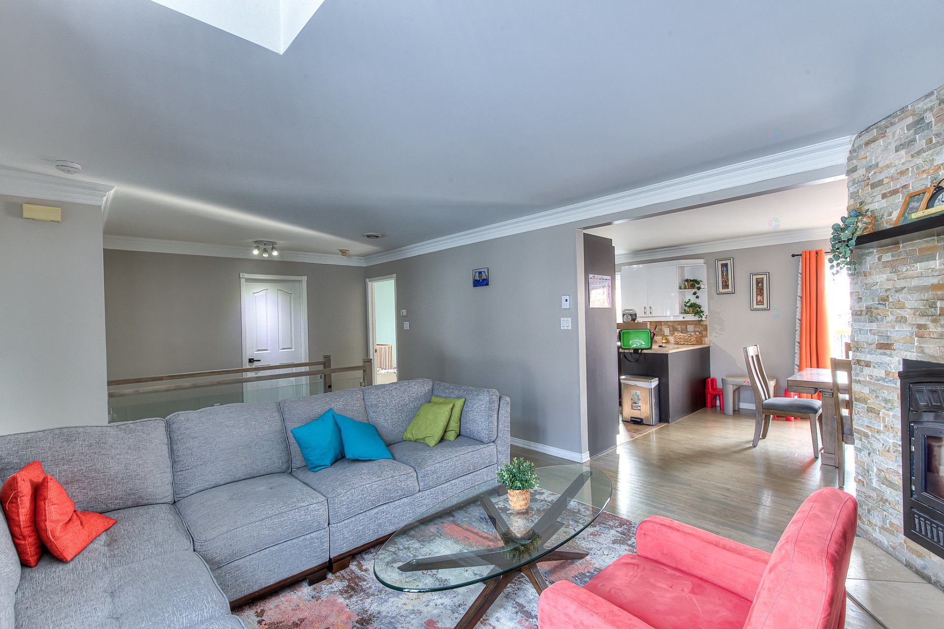 









52


Rue François-Baillairgé

,
Blainville,




QC
J7C5X8

