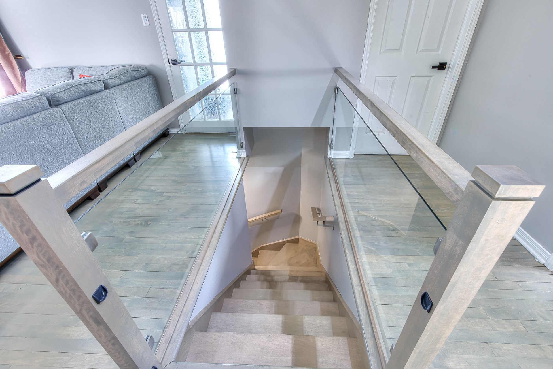 









52


Rue François-Baillairgé

,
Blainville,




QC
J7C5X8

