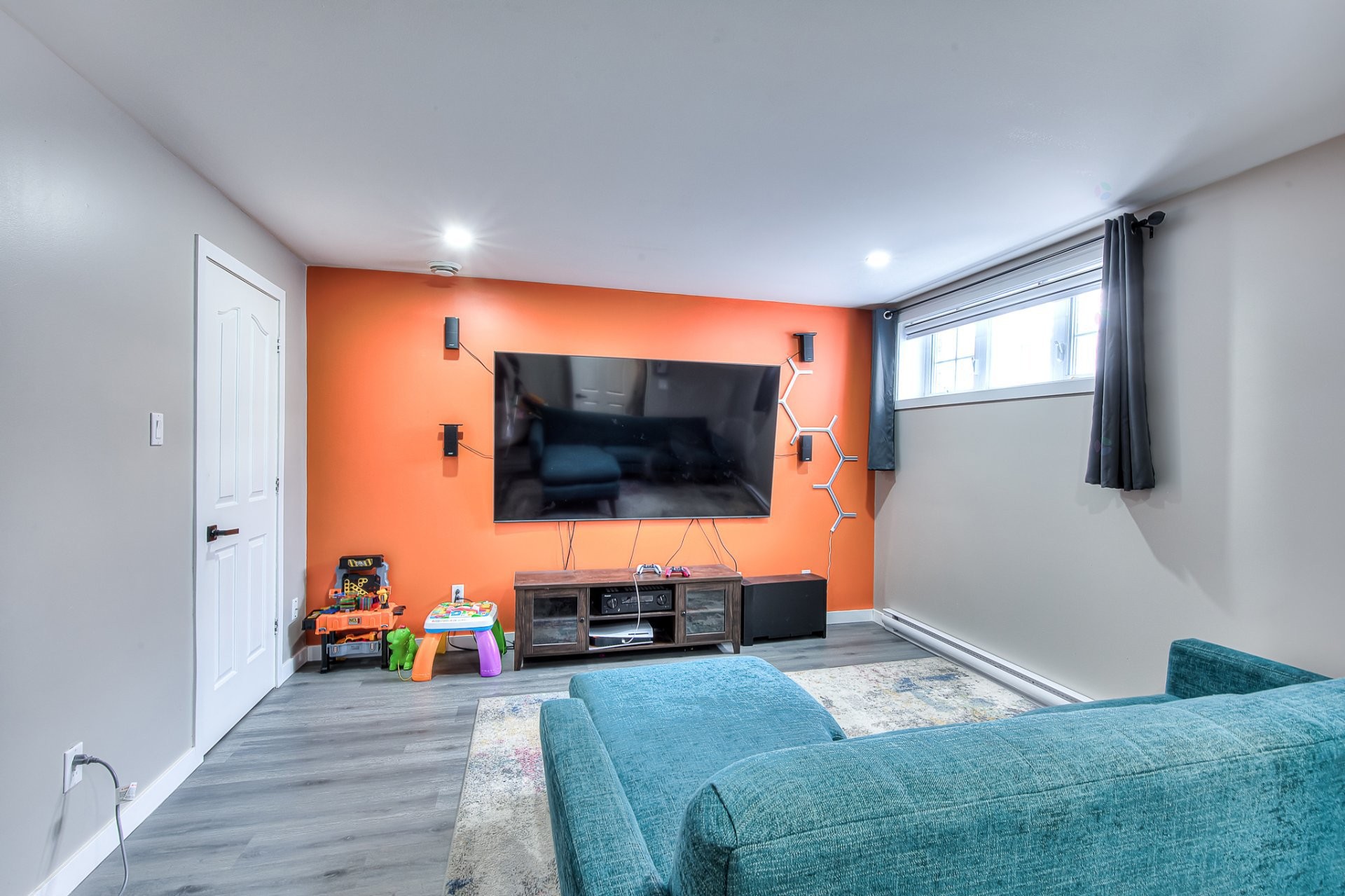 









52


Rue François-Baillairgé

,
Blainville,




QC
J7C5X8

