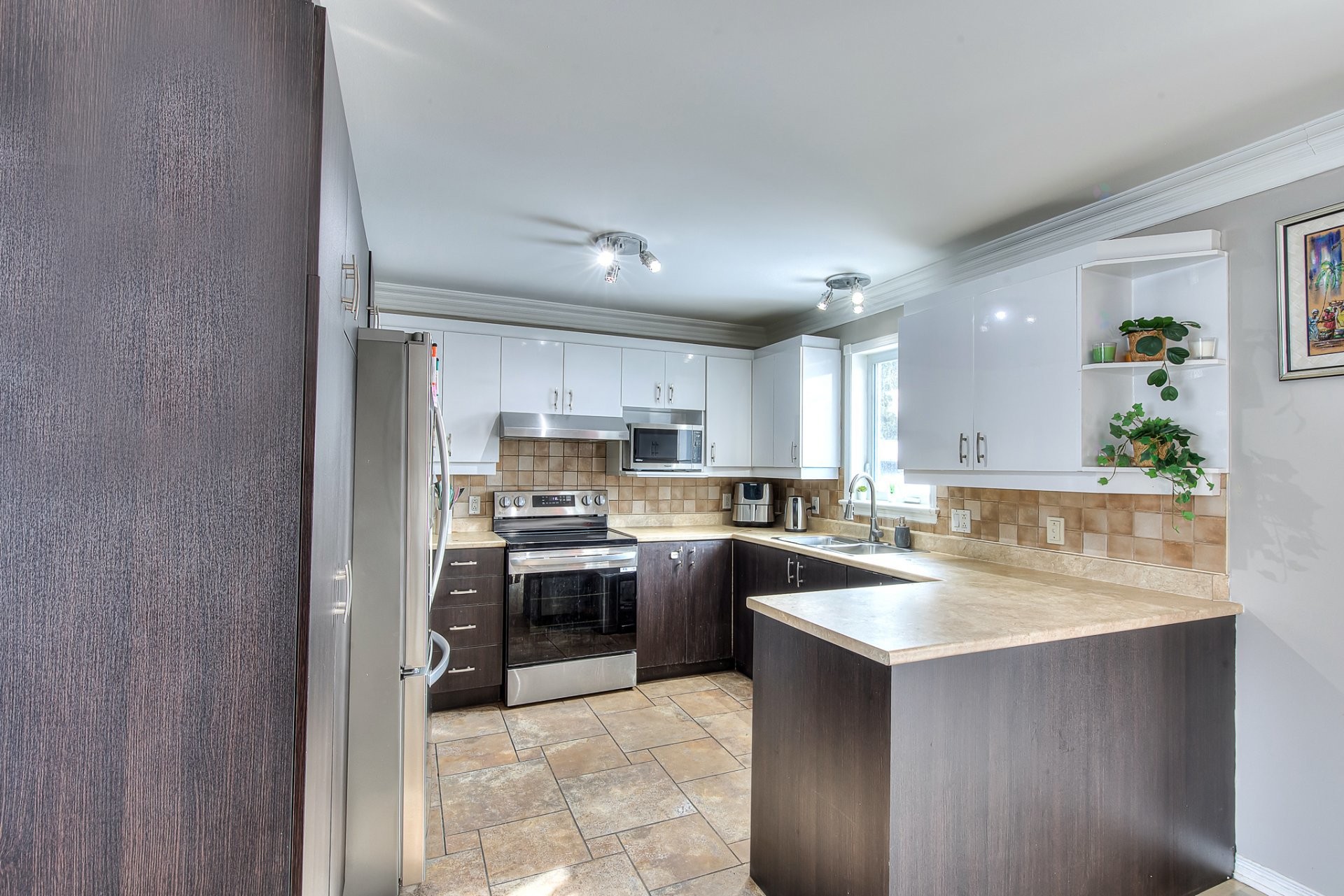 









52


Rue François-Baillairgé

,
Blainville,




QC
J7C5X8

