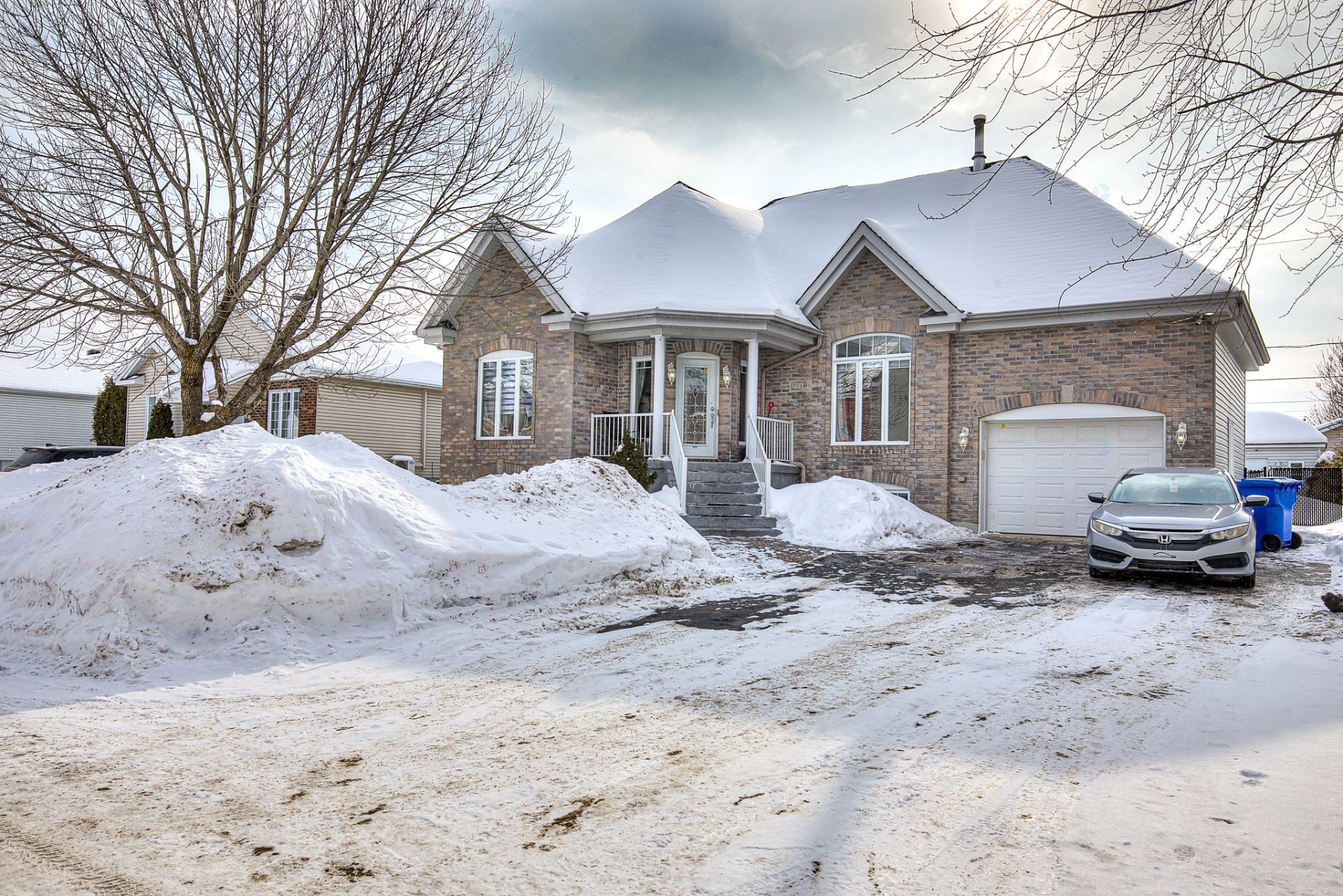 









52


Rue François-Baillairgé

,
Blainville,




QC
J7C5X8

