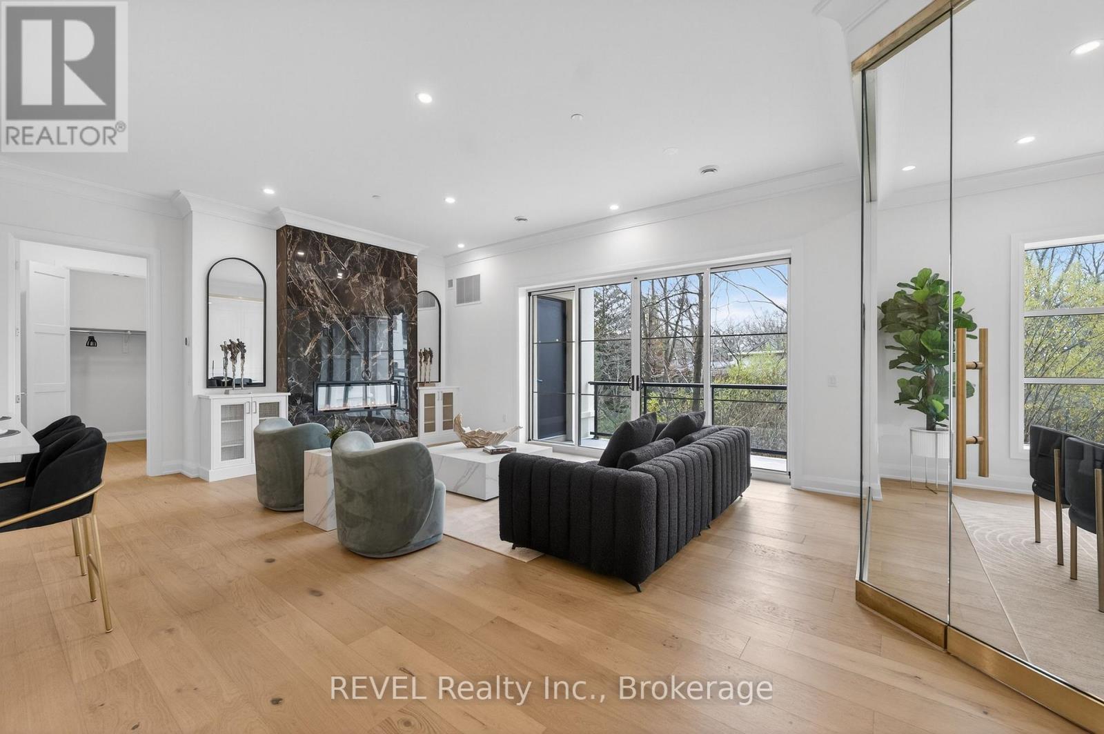 












209 - 2 ARBOURVALE COMMON

,
St. Catharines (Glendale/Glenridge),




Ontario
L2T2Z9

