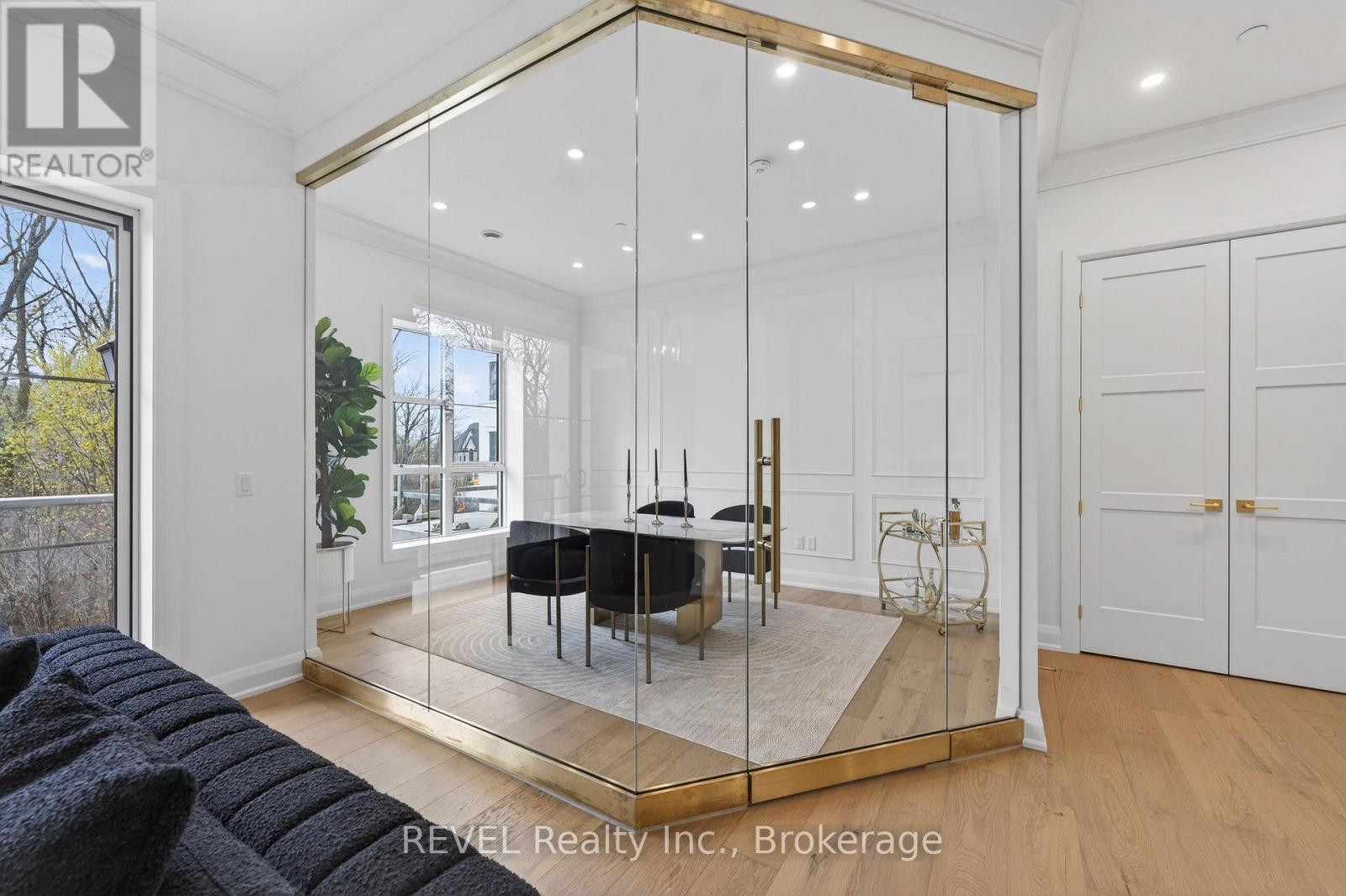 












209 - 2 ARBOURVALE COMMON

,
St. Catharines (Glendale/Glenridge),




Ontario
L2T2Z9

