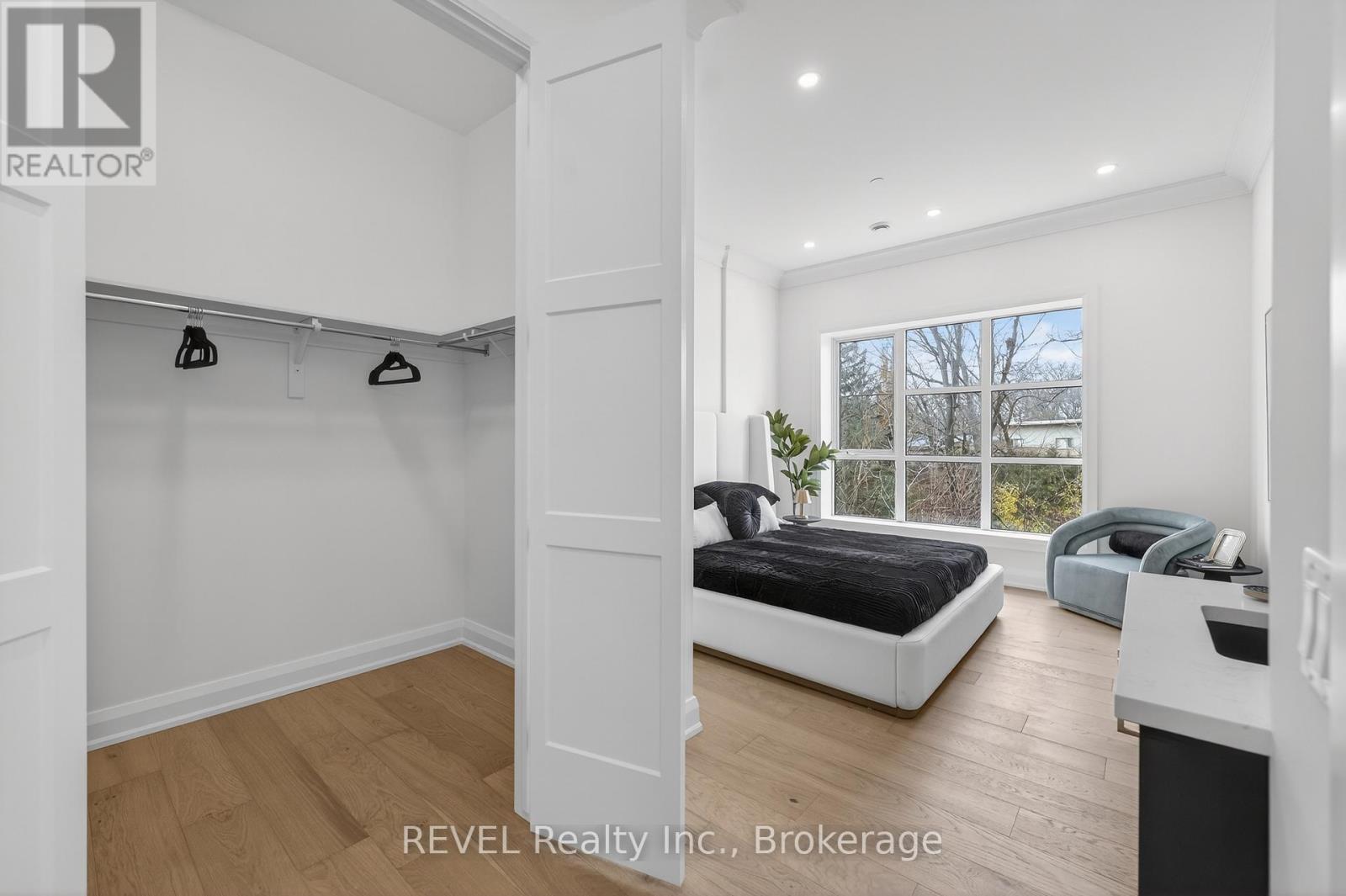 












209 - 2 ARBOURVALE COMMON

,
St. Catharines (Glendale/Glenridge),




Ontario
L2T2Z9

