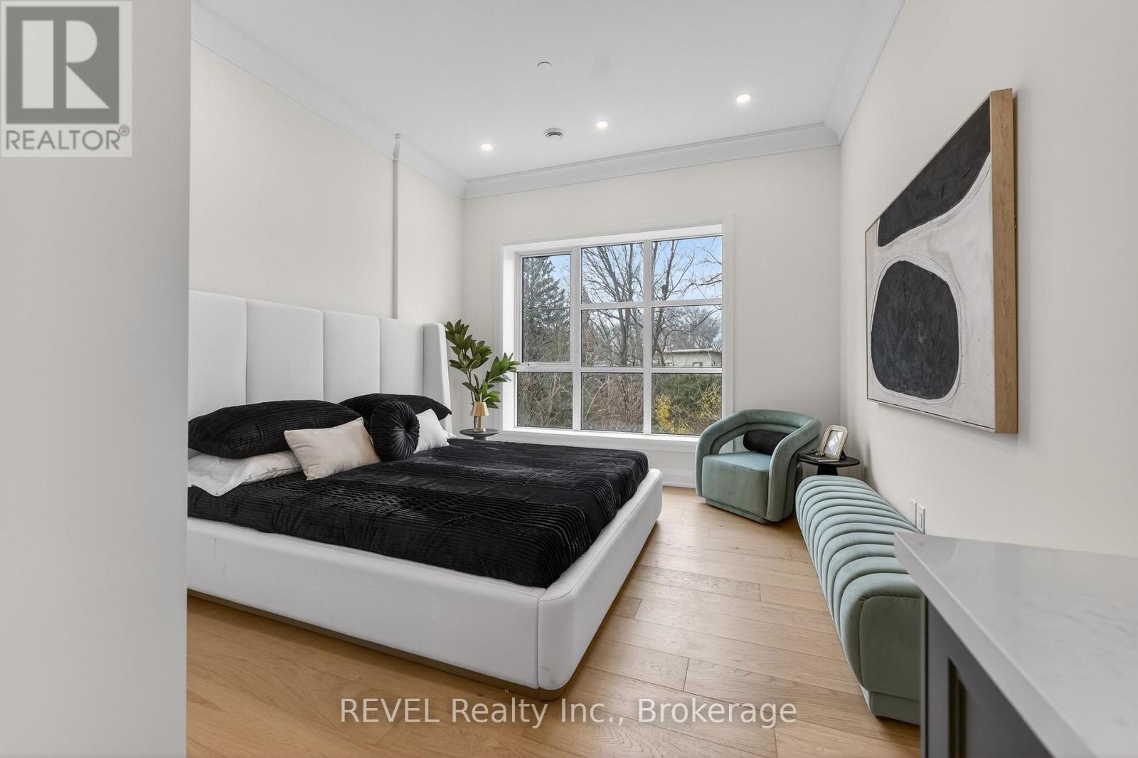 












209 - 2 ARBOURVALE COMMON

,
St. Catharines (Glendale/Glenridge),




Ontario
L2T2Z9

