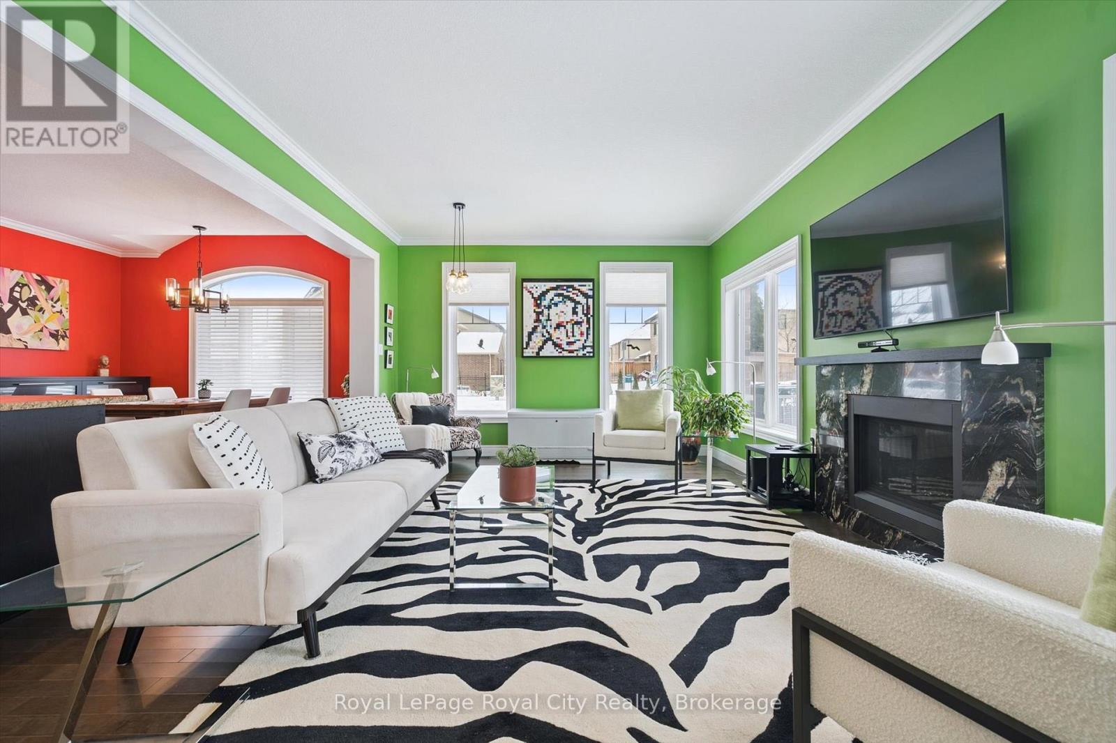 












1 - 39 KAY CRESCENT

,
Guelph (Pineridge/Westminster Woods),




Ontario
N1L0N5

