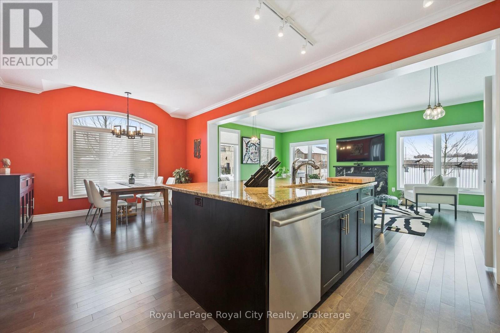 












1 - 39 KAY CRESCENT

,
Guelph (Pineridge/Westminster Woods),




Ontario
N1L0N5

