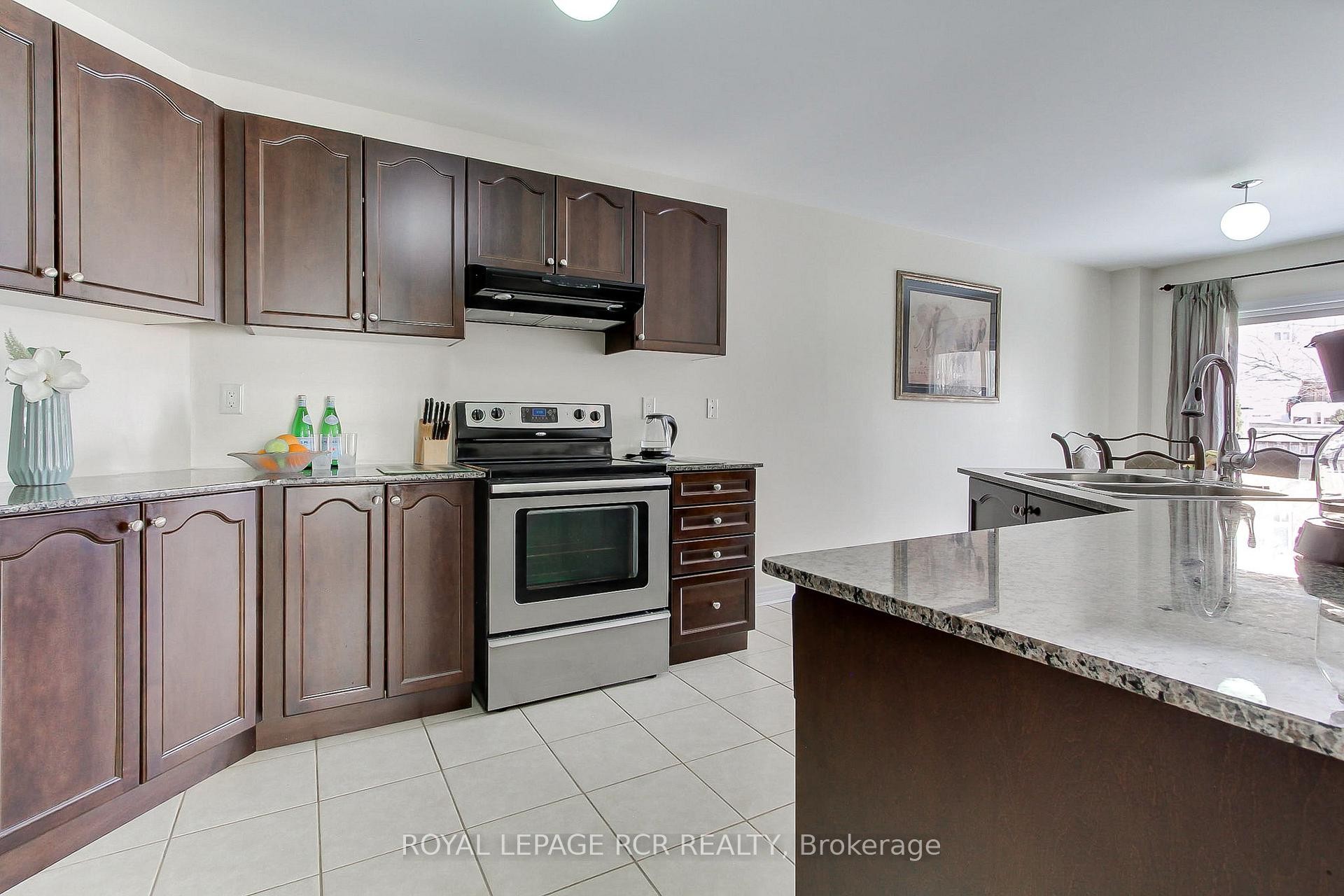 









500


Woodspring

Avenue,
Newmarket,




ON
L9N 0C2

