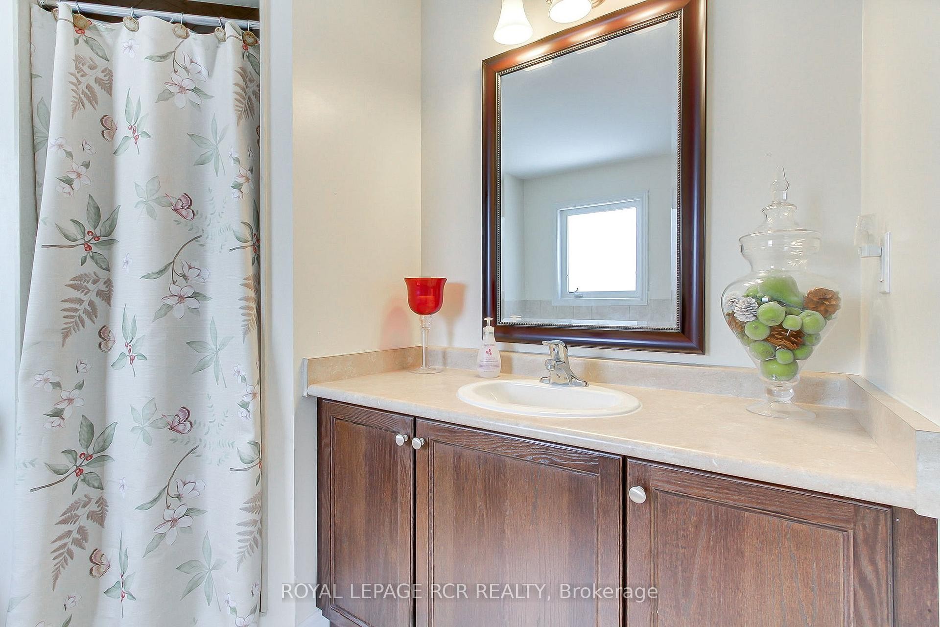 









500


Woodspring

Avenue,
Newmarket,




ON
L9N 0C2

