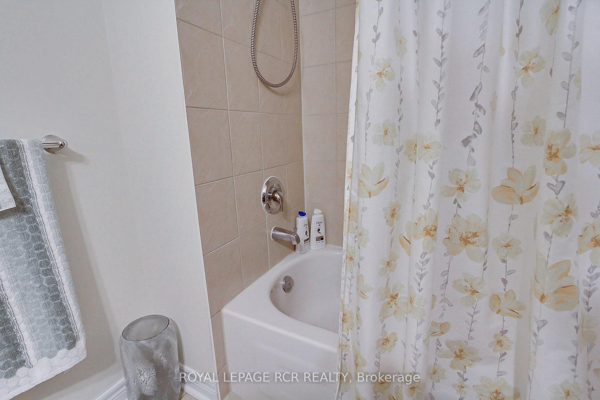 









500


Woodspring

Avenue,
Newmarket,




ON
L9N 0C2

