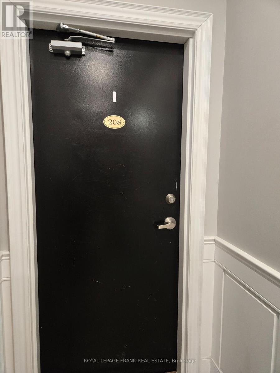 












208 - 54 KING STREET E

,
Clarington (Bowmanville),




Ontario
L1C1N3

