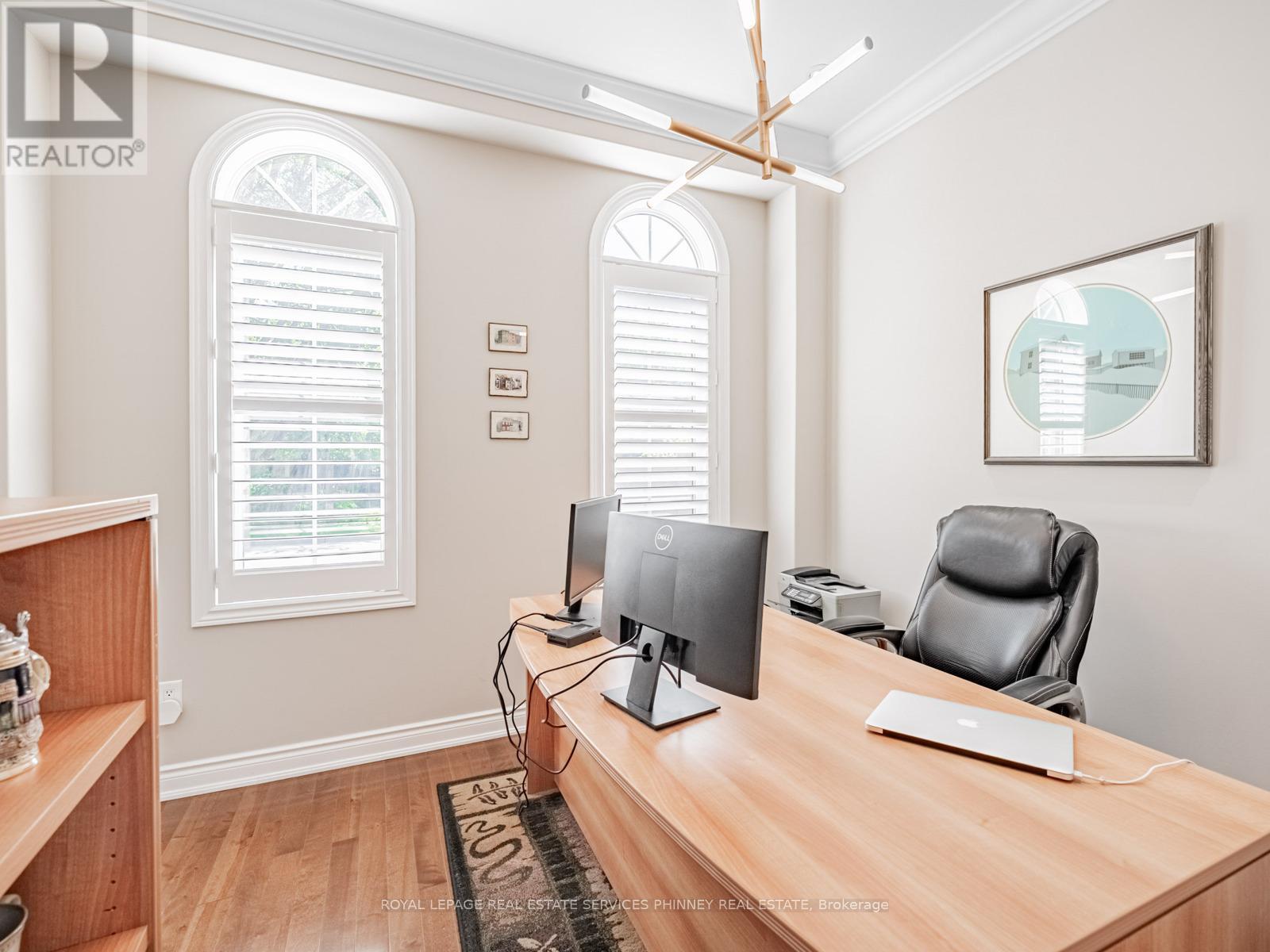 












130 INNVILLE CRESCENT

,
Oakville,




Ontario
L6L0B8

