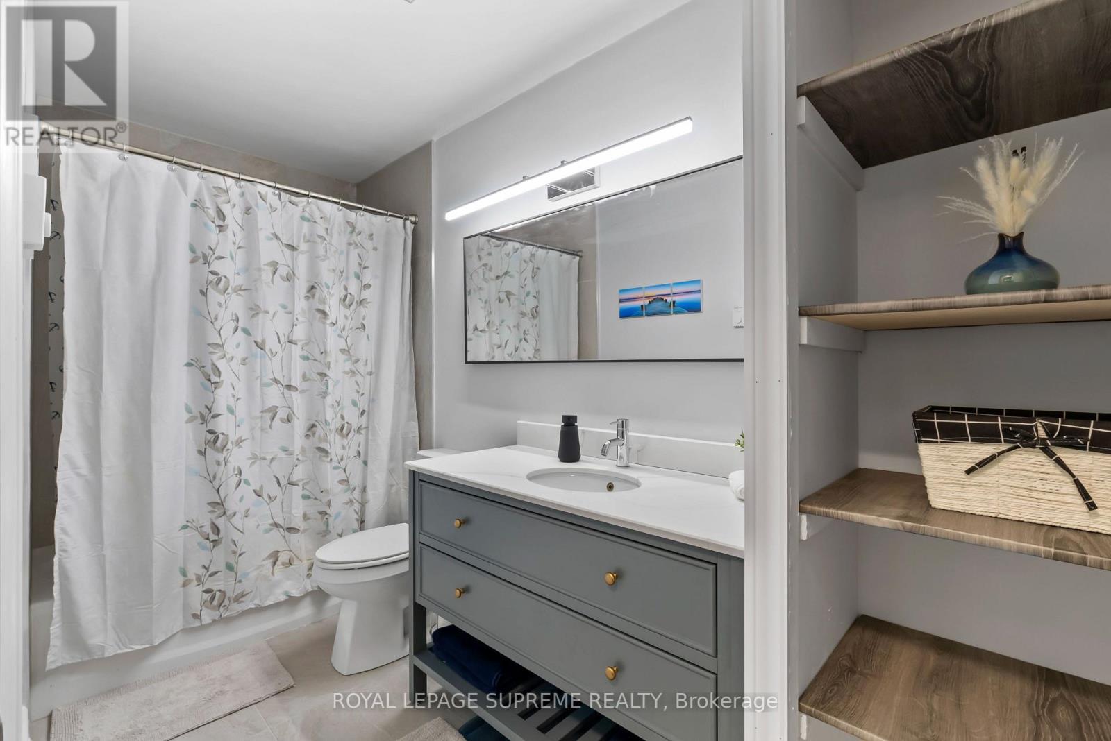 












42 BIRCH STREET

,
South Bruce Peninsula,




Ontario
N0H2G0

