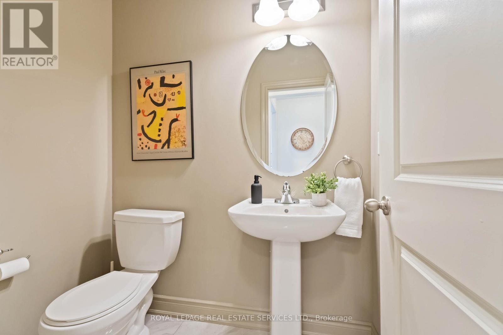 












28 BABCOCK STREET

,
Hamilton,




Ontario
L8B0S6

