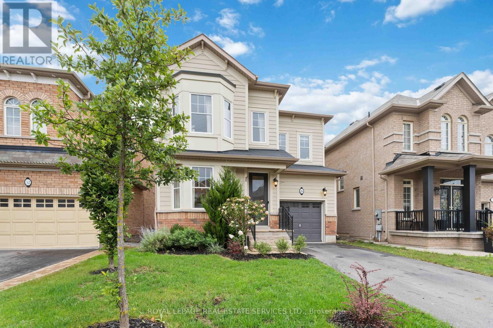 












28 BABCOCK STREET

,
Hamilton,




Ontario
L8B0S6

