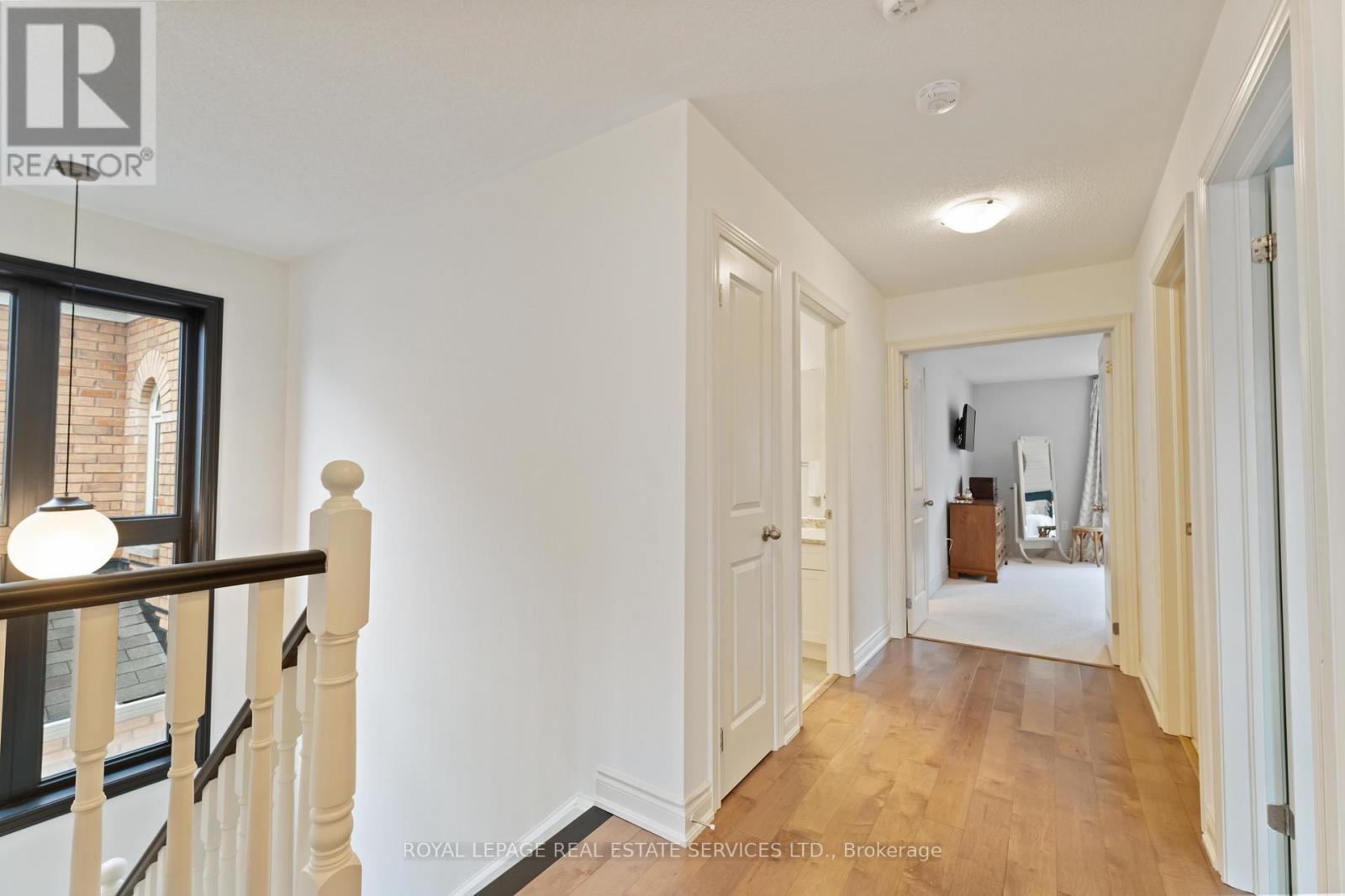 












28 BABCOCK STREET

,
Hamilton,




Ontario
L8B0S6

