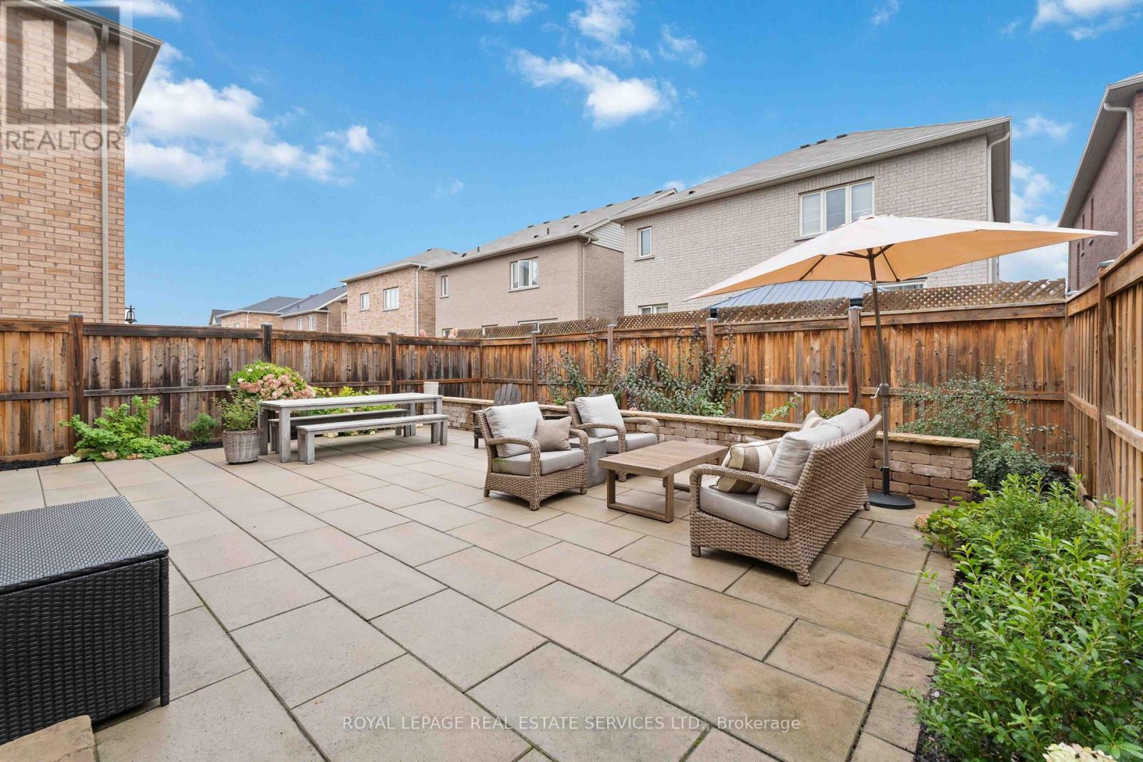 












28 BABCOCK STREET

,
Hamilton,




Ontario
L8B0S6

