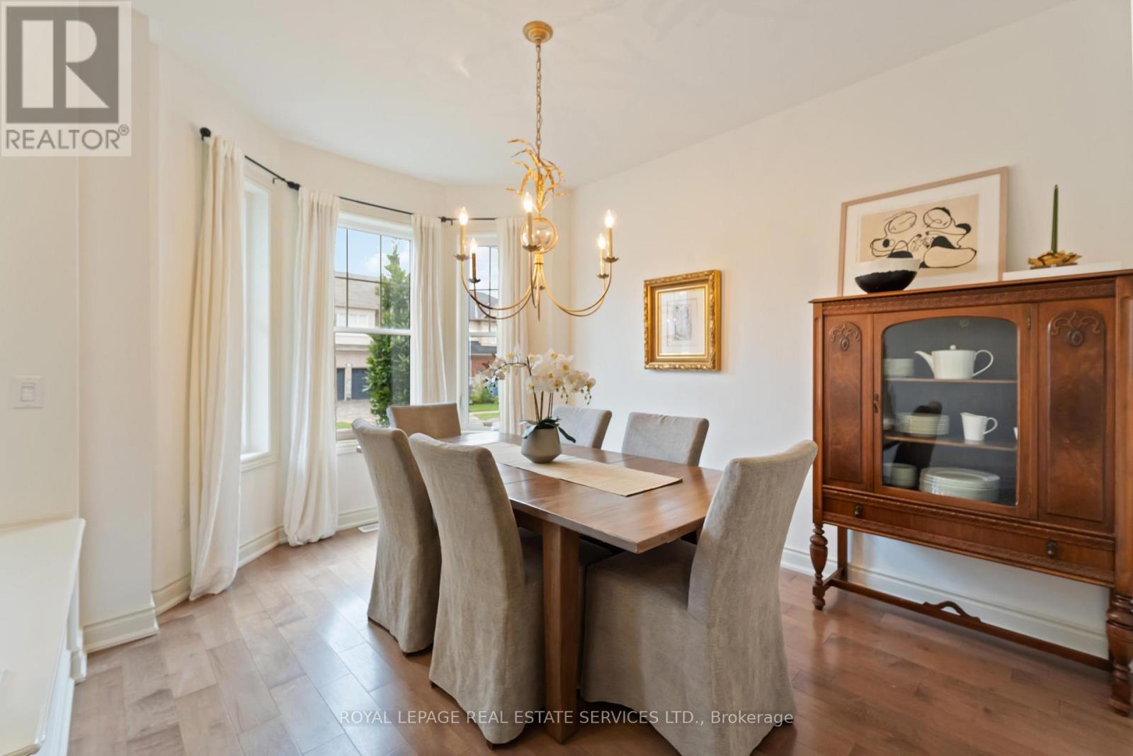 












28 BABCOCK STREET

,
Hamilton,




Ontario
L8B0S6

