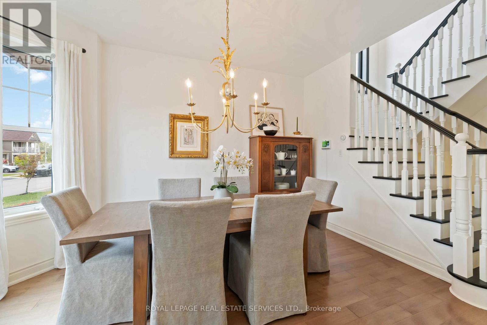 












28 BABCOCK STREET

,
Hamilton,




Ontario
L8B0S6

