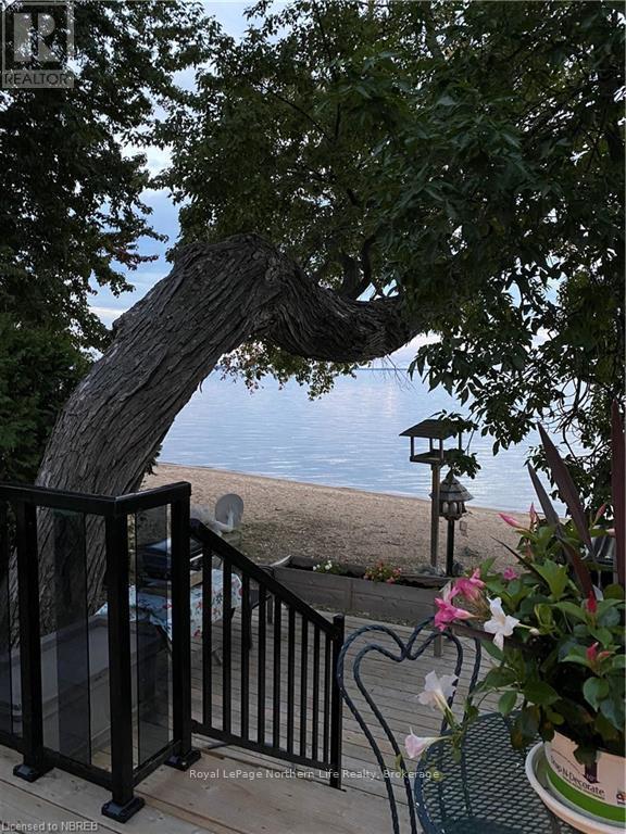 












581 BANNER AVENUE

,
North Bay (Ferris),




Ontario
P1A1X7

