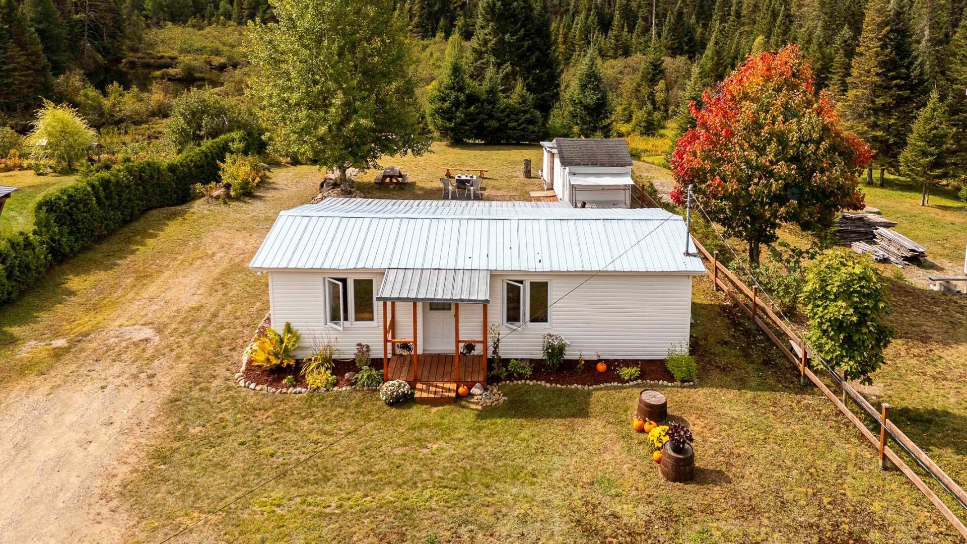 









198


Ch. de la Source

,
Lantier,




QC
J0T1V0

